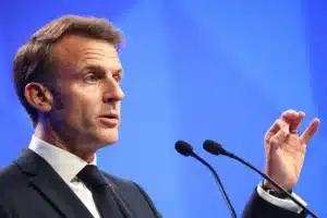 Macron urge la creación de una alianza entre Europa y Asia para no ser «víctimas» de las superpotencias