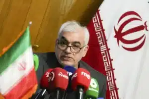 Si EE.UU. nos dispara una sola bala, sus bases serán objetivo para nosotros: Embajador de Irán