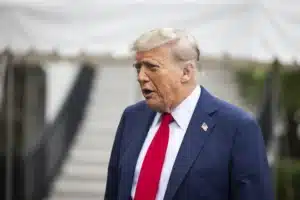 Trump ordena deportaciones masivas en ciudades demócratas
