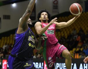 Busca equipo de basquetbol Santos del Potosí talento local