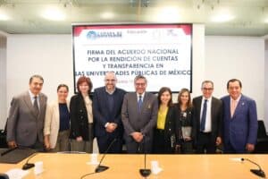 Rector de la UASLP participó en la firma del Acuerdo Nacional por la Transparencia y Rendición de Cuentas en la Educación Superior