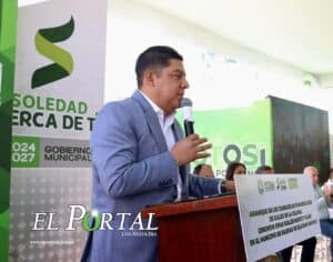 Ricardo Gallardo anuncia suspensión de clases y entrega de apoyos por lluvias en la Huasteca