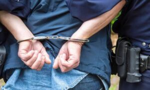 Cateo en el Club de Golf la Loma se deriva de un hecho de violencia familiar hay un detenido