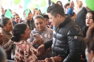 Ricardo Gallardo se reúne con alcaldes para impulsar más obras