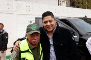 Ricardo Gallardo presenta iniciativa para pensionar a Policías Municipales