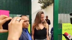 Aplazan audiencia de ‘Lady Racista’ en CDMX ¿por qué y cuándo será?