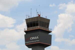 Gobierno Estatal gestiona conectividad aérea Sin Límites