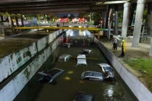 Lluvias en CDMX colapsan Periférico e Insurgentes sur, Ecatepec y la Autopista México – Querétaro