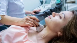 Detectan cáncer de garganta mediante inteligencia artificial y análisis de voz