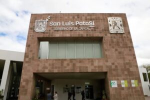 Una vez cumplidos los requisitos, Ayuntamiento emite licencia de funcionamiento a Dominos
