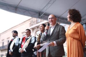 Alcalde Enrique Galindo inaugura el Festival Internacional de Tunas y Estudiantinas 2025