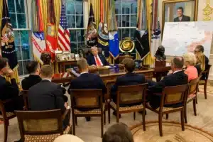 Trump: “Quiero ver qué pasa entre Putin y Zelenski” antes de sumarse a un diálogo trilateral