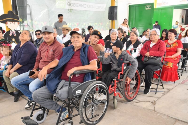 Soledad impulsa inclusión y beneficios para personas con discapacidad mediante credenciales WhatsApp Image 2025-10-09 at 14.43.33