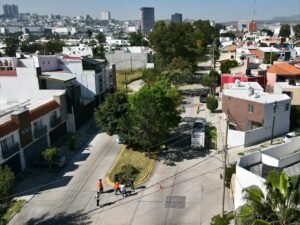 Ayuntamiento de SLP da mantenimiento a colonia Loma Verde