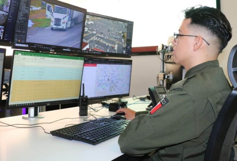 ef8431f5-2156-4f51-ac13-ffc00c762c1c