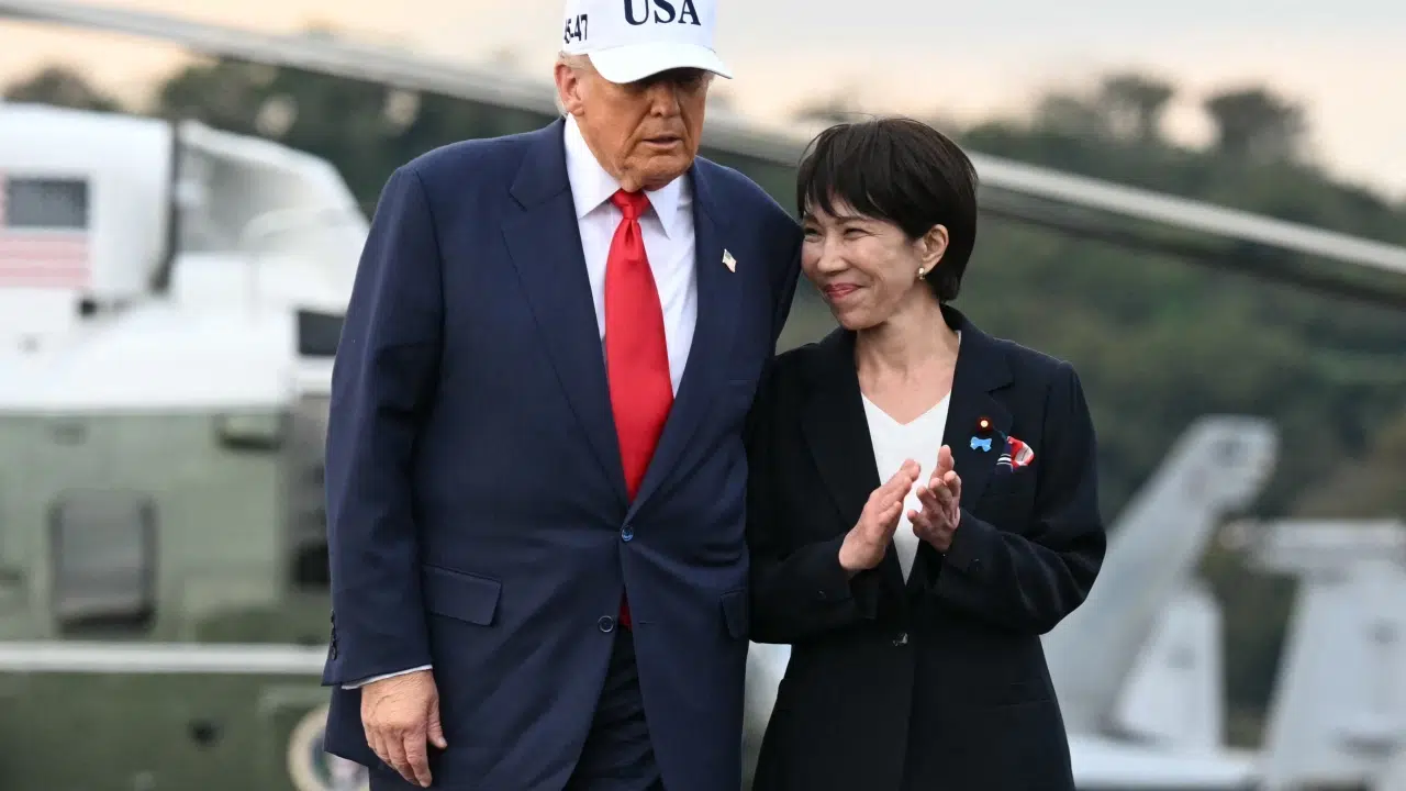 Trump y Takaichi anuncian una “nueva era dorada” con acuerdo clave sobre tierras raras trump y primera ministra japon-1