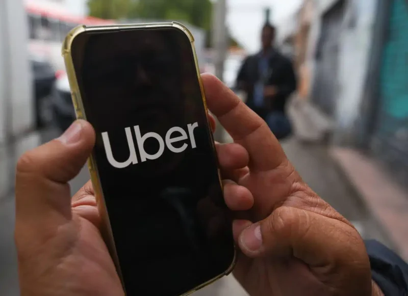 Uber obtiene suspensión definitiva para operar en todos los aeropuertos del país uber