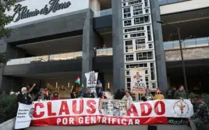 Habitantes del pueblo originario Xoco en Ciudad de México protestan contra gentrificación