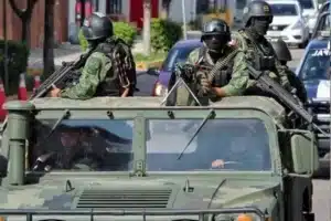 Enfrentamiento en Sinaloa deja 13 abatidos y 9 secuestrados liberados