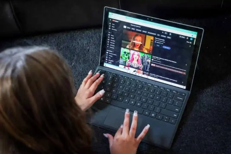 Redes-sociales-Impacto-revelador-en-salud-mental-y-comportamiento