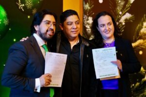 Ricardo Gallado agradece a sectro notarial apoyo a familias potosinas