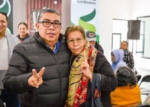 “Este apoyo da tranquilidad”: adultos mayores comparten su alegría y agradecimiento al Alcalde Navarro