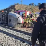 Cómo ocurrió el accidente y otras 4 preguntas clave sobre el fatal descarrilamiento y choque de trenes en España Choque de trenes