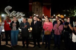 Alcalde Galindo enciende Alumbrado Táctico en San Sebastián