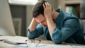 El agotamiento laboral afecta al 70% de los trabajadores en México