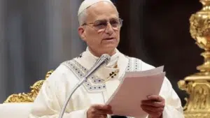 El Papa reza por las víctimas del incendio en Suiza, que deja más de 40 fallecidos