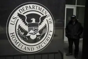 Los reclamos de transparencia y límites a ICE: las claves del posible cierre del DHS en EE.UU.