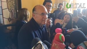 Enrique Galindo participa en encuentros nacionales del PRI y PAN; evita pronunciarse sobre escenario electoral rumbo a 2027