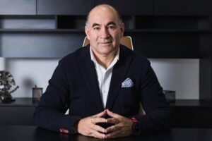 Con total transparencia inicia subasta de predios municipales