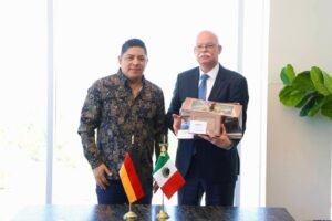 Ricardo Gallardo proyecta a San Luis como potencia internacional