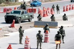 Reconocen al Ejército Mexicano por su labor y honran a elementos caídos en cumplimiento del deber