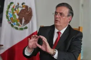 Nuevo arancel de Trump beneficia a México, asegura Ebrard