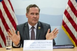 EE.UU. exige a sus aliados internacionales ayudar a escoltar buques en el estrecho de Ormuz