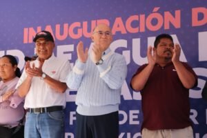 Alcalde Enrique Galindo inaugura red hidráulica y drenaje en Tierra Blanca
