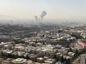 La mujer de Jameneí y su nieta de 14 meses también murieron en los ataques de Israel y EEUU