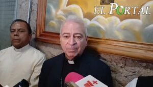 Realizan misa de desagravio en parroquia de La Compañía tras daños por protestas del 8M