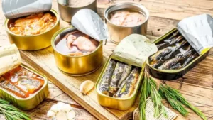 Revelan efectos de comer atún, sardinas, salmón y pescados enlatados