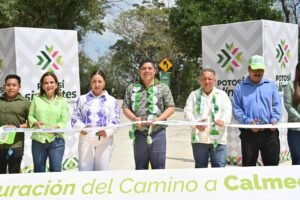 Ricardo Gallardo Cardona cumple en la Huasteca Potosina con entrega de camino San Andrés-Calmecayo