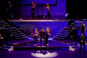 Chayanne desata euforia con su regreso a México