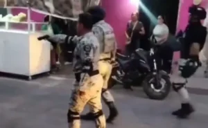 Guardia Nacional enfrenta a vecinos en León, Guanajuato