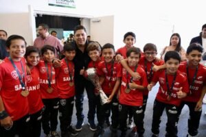 Ricardo Gallardo consolida crecimiento deportivo con óptimos resultados