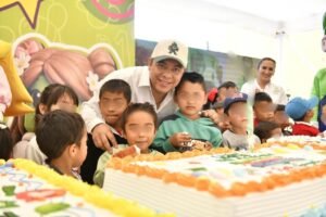 Ricardo Gallardo arranca celebraciones del día del niño en villa de reyes