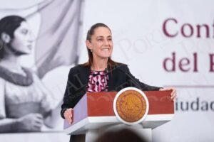 Sheinbaum anuncia inversión histórica en becas educativas rumbo a 2030