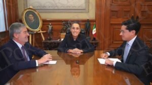 Sheinbaum informa salida de Juan Ramón de la Fuente y propone a Roberto Velasco como canciller