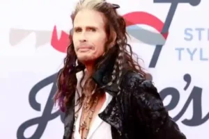 Steven Tyler logra fallo clave en caso de abuso
