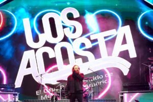 Los Acosta reafirman ser profetas en su tierra y cautivan a miles en la fenae 2026